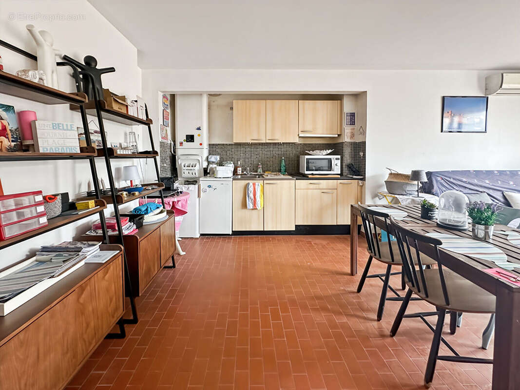 Appartement à SAUSSET-LES-PINS