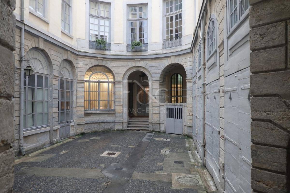 Appartement à LYON-2E