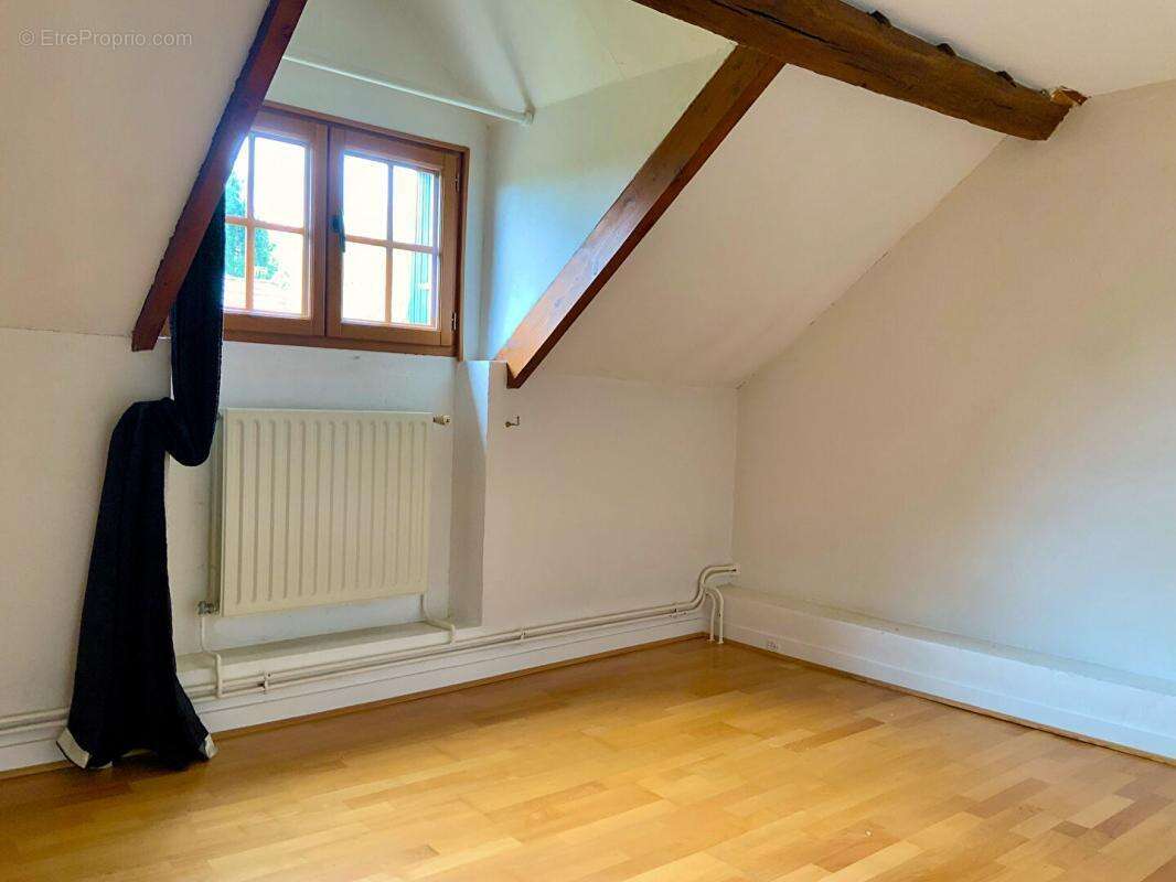 Maison à SALINS