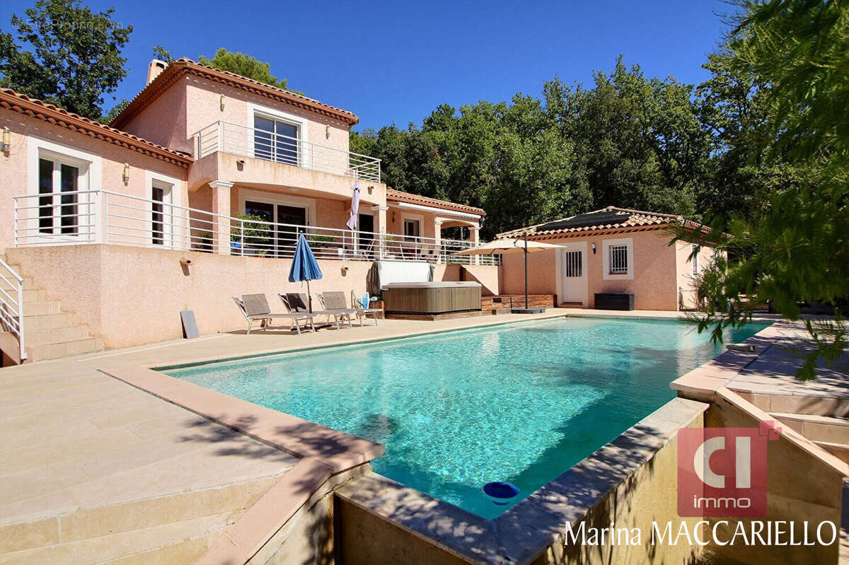 Maison à FORCALQUEIRET