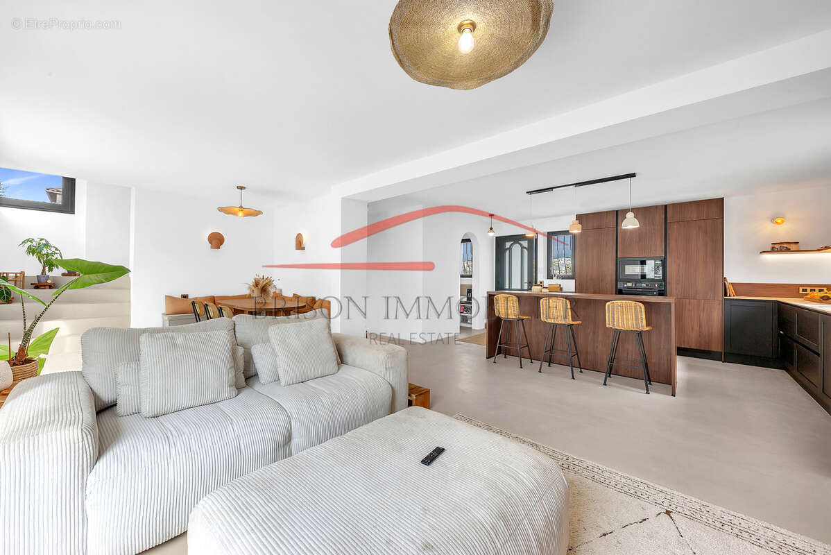 Maison à LA COLLE-SUR-LOUP