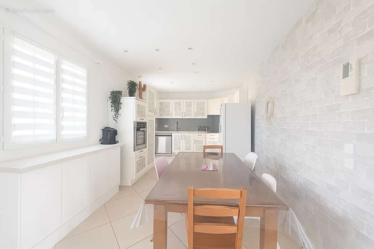 Maison à TOURNAN-EN-BRIE