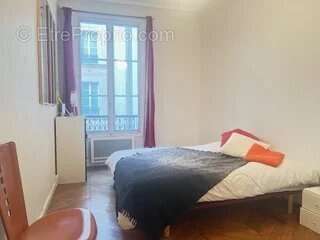 Appartement à PARIS-3E