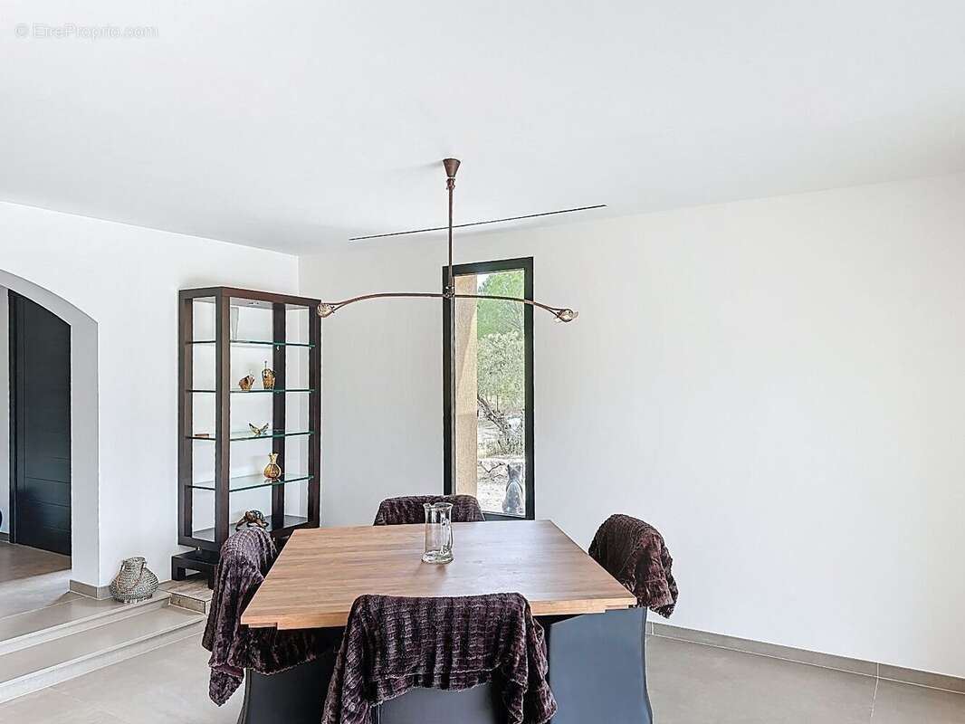 Maison à LA GARDE-FREINET