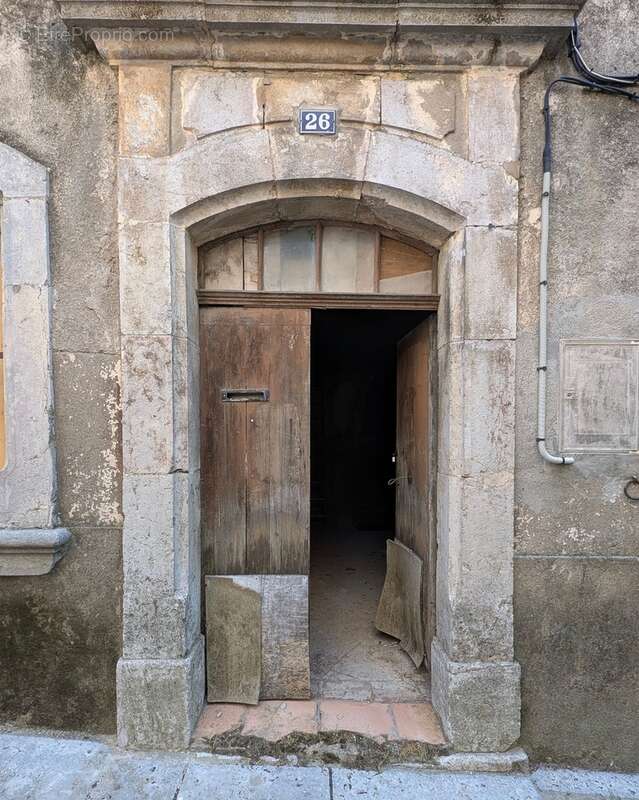Maison 300 m² à Collobrieres  - photo 3