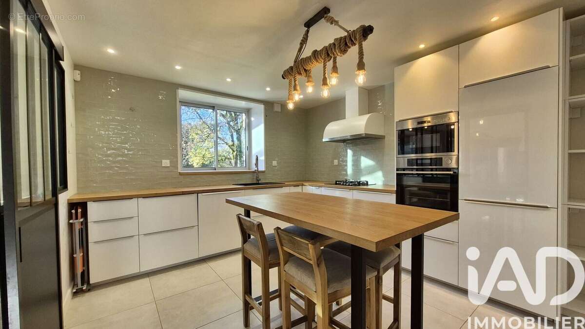 Photo 9 - Maison à SAINT-AVE