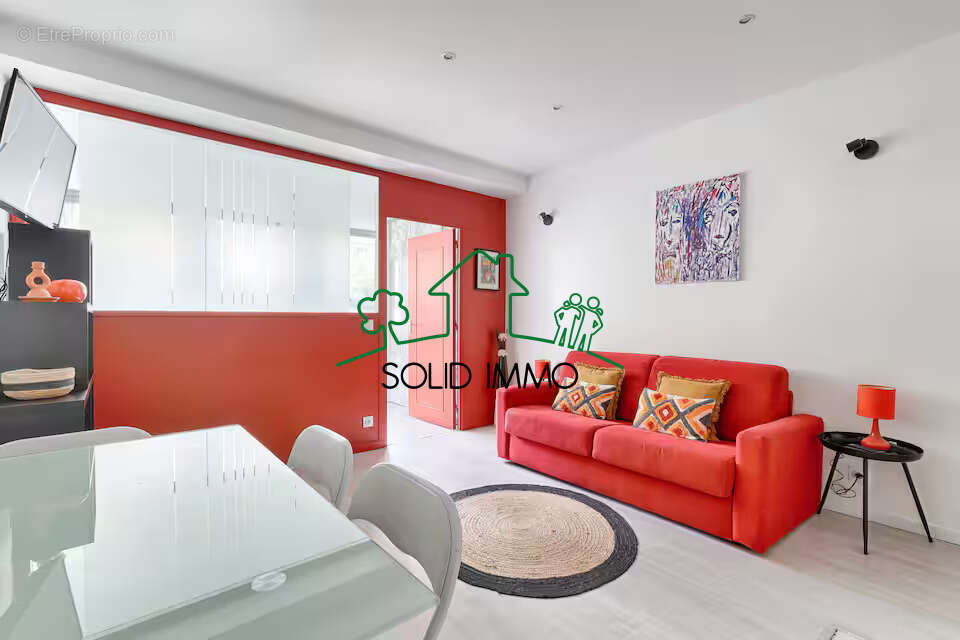 Appartement à PARIS-20E