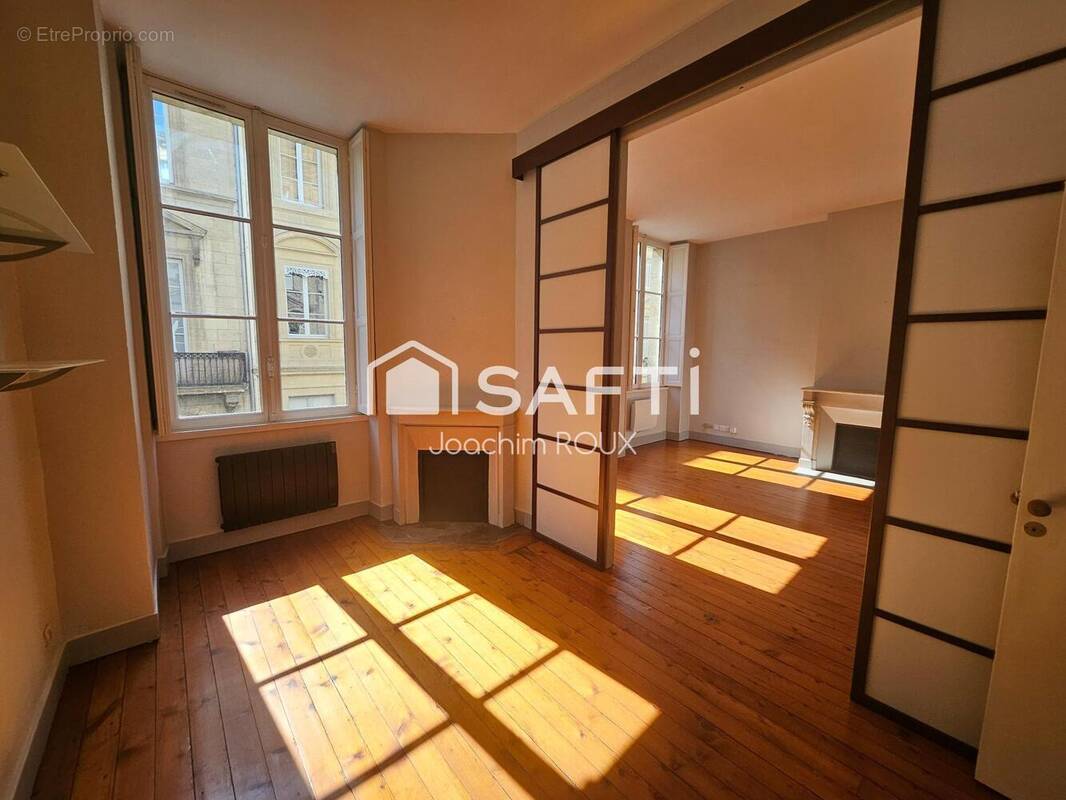 Photo 1 - Appartement à BORDEAUX