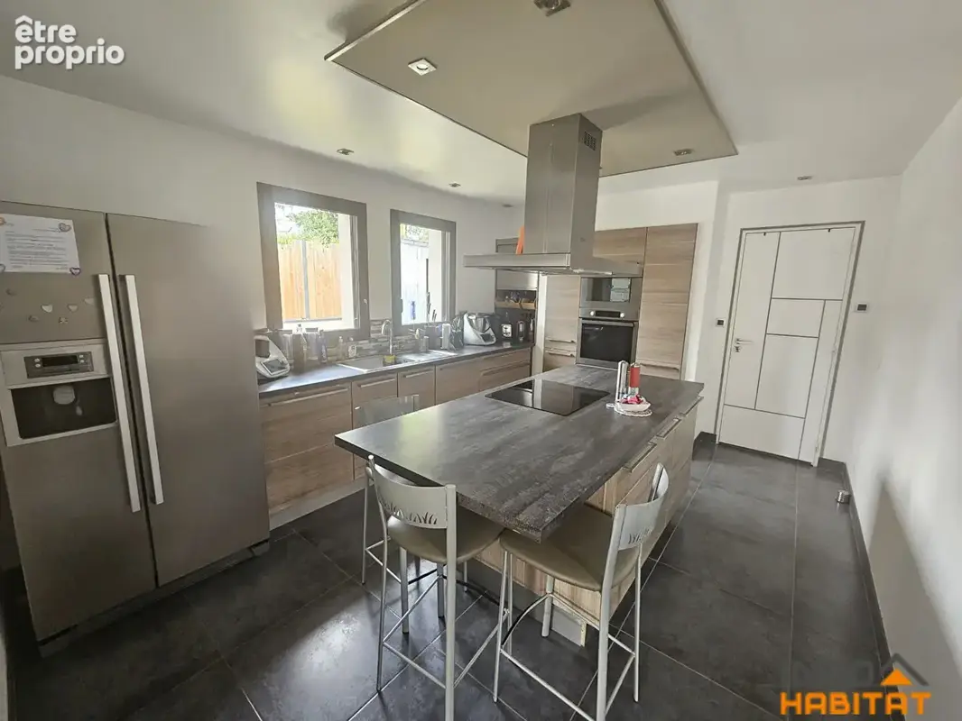 Maison Contemporaine Geveze 7 pièce(s) 202 m2 - photo 5
