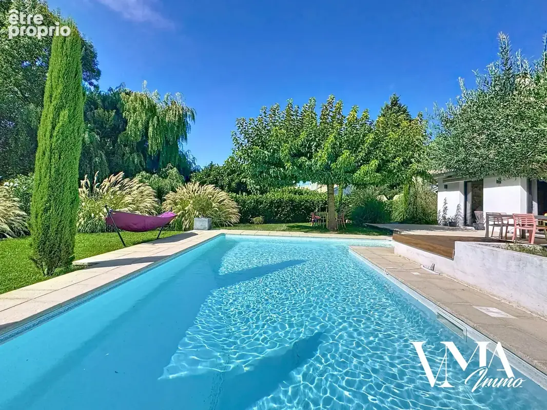 Maison de 175m2 avec piscine. Lissieu-Bois Dieu - photo 26