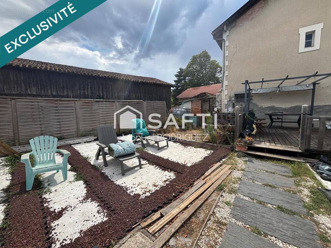 Photo 1 - Maison à LUXEY