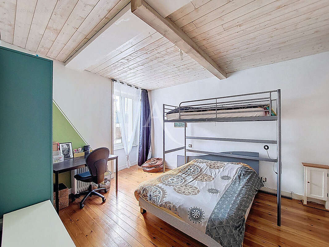 Maison à MORTAGNE-SUR-SEVRE