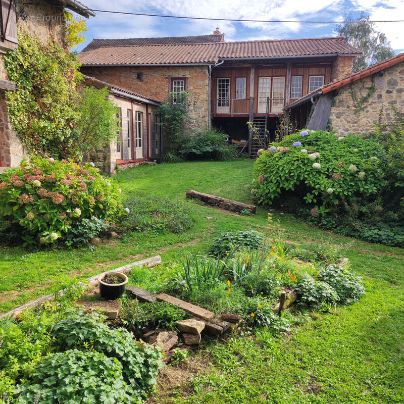 Maison à MAISONNAIS-SUR-TARDOIRE