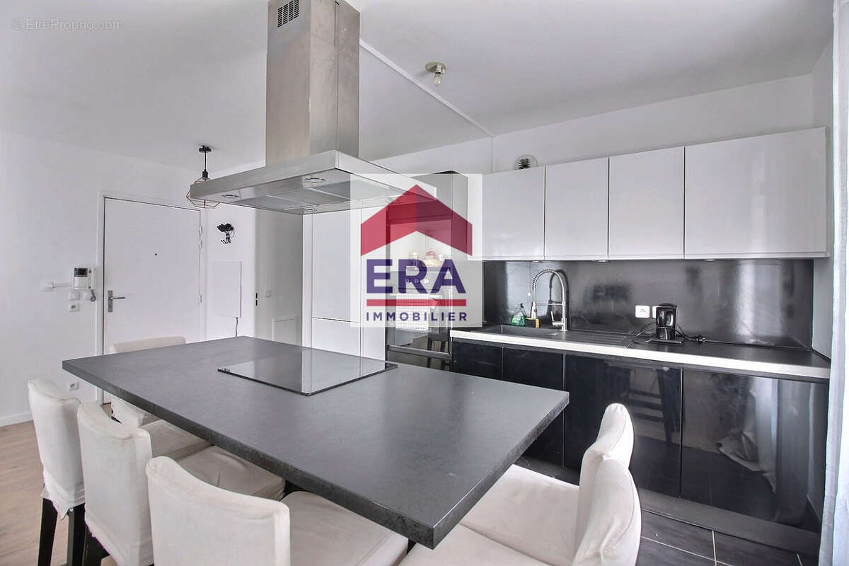 Appartement à L'ILE-SAINT-DENIS