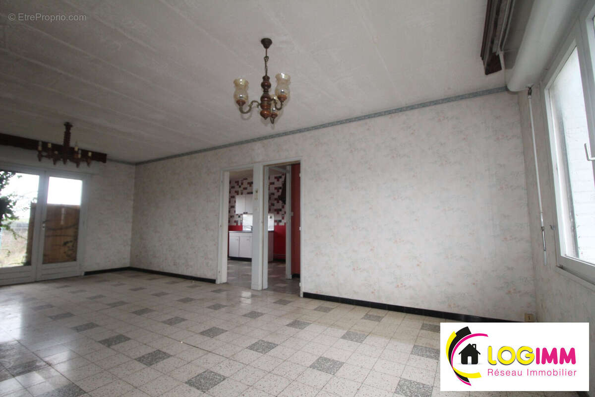 Maison à AVESNES-LE-SEC