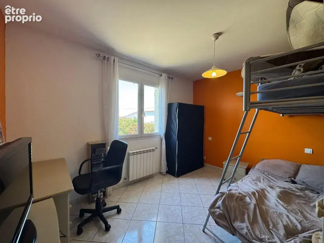 Maison avec piscine et grand terrain - Gigean - photo 13