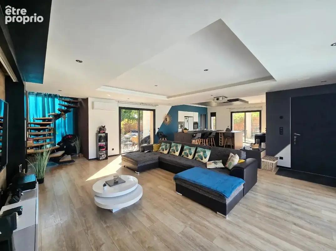 Villa contemporaine d’exception avec piscine   Prestations haut de gamme sur un terrain de 1700m2 - photo 2