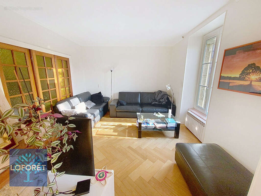 Appartement à FOUGERES