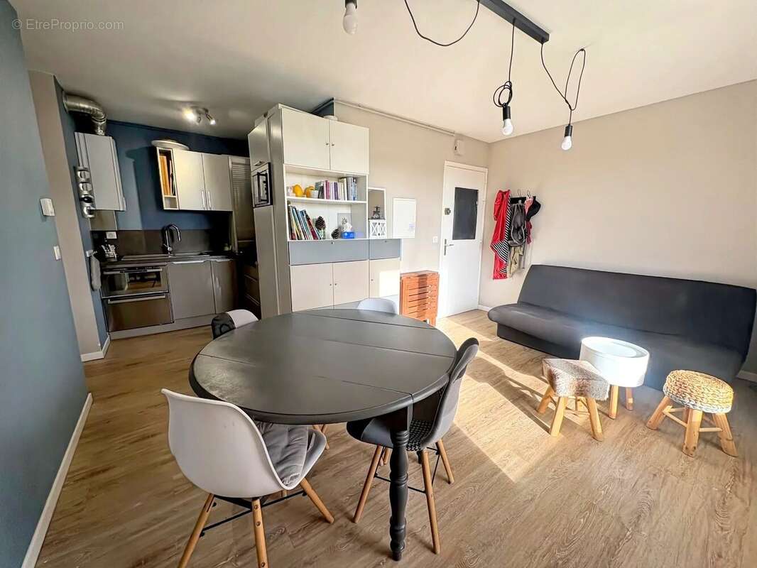 Appartement à CAMIERS