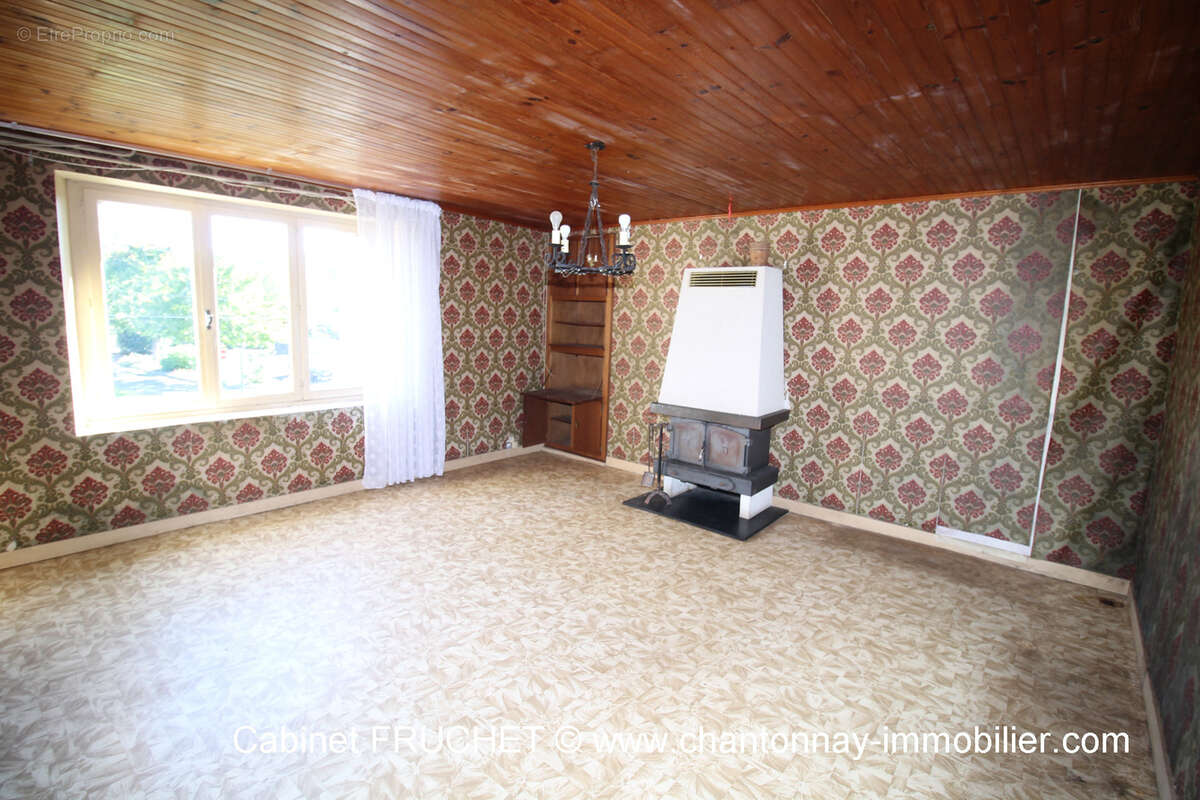 Maison à SAINT-CYR-DES-GATS