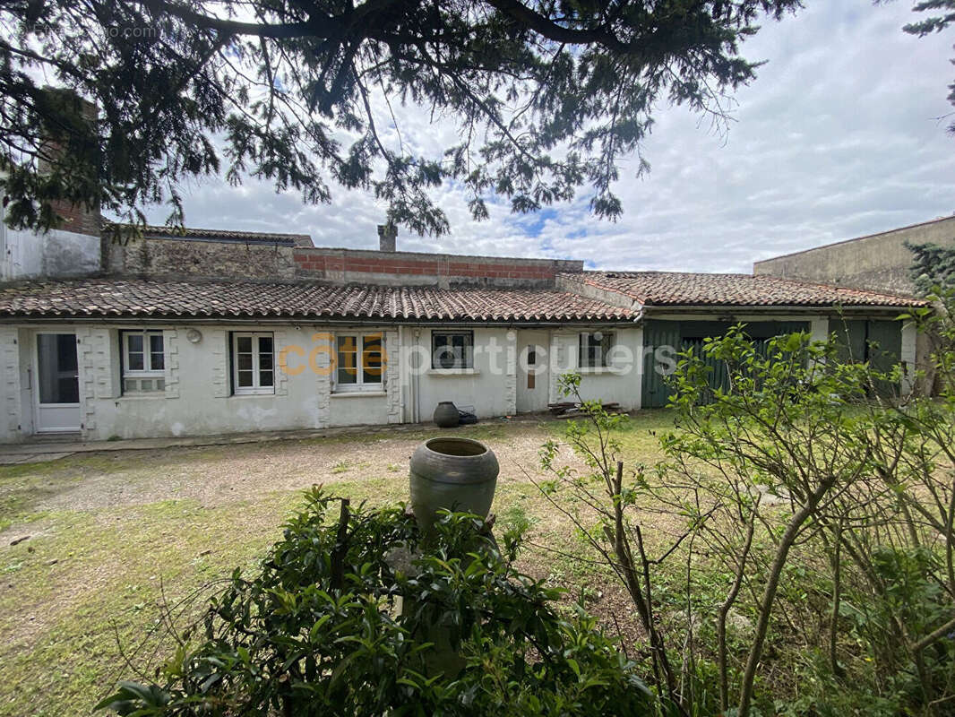 Maison à SAINT-MICHEL-EN-L'HERM