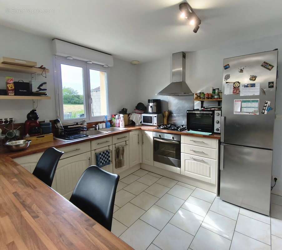 Maison à CELLE-LEVESCAULT