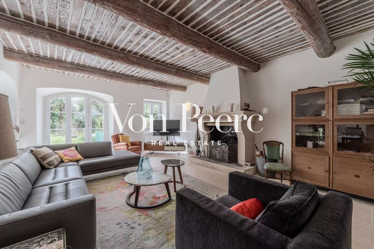 Maison à PLAN-D'ORGON