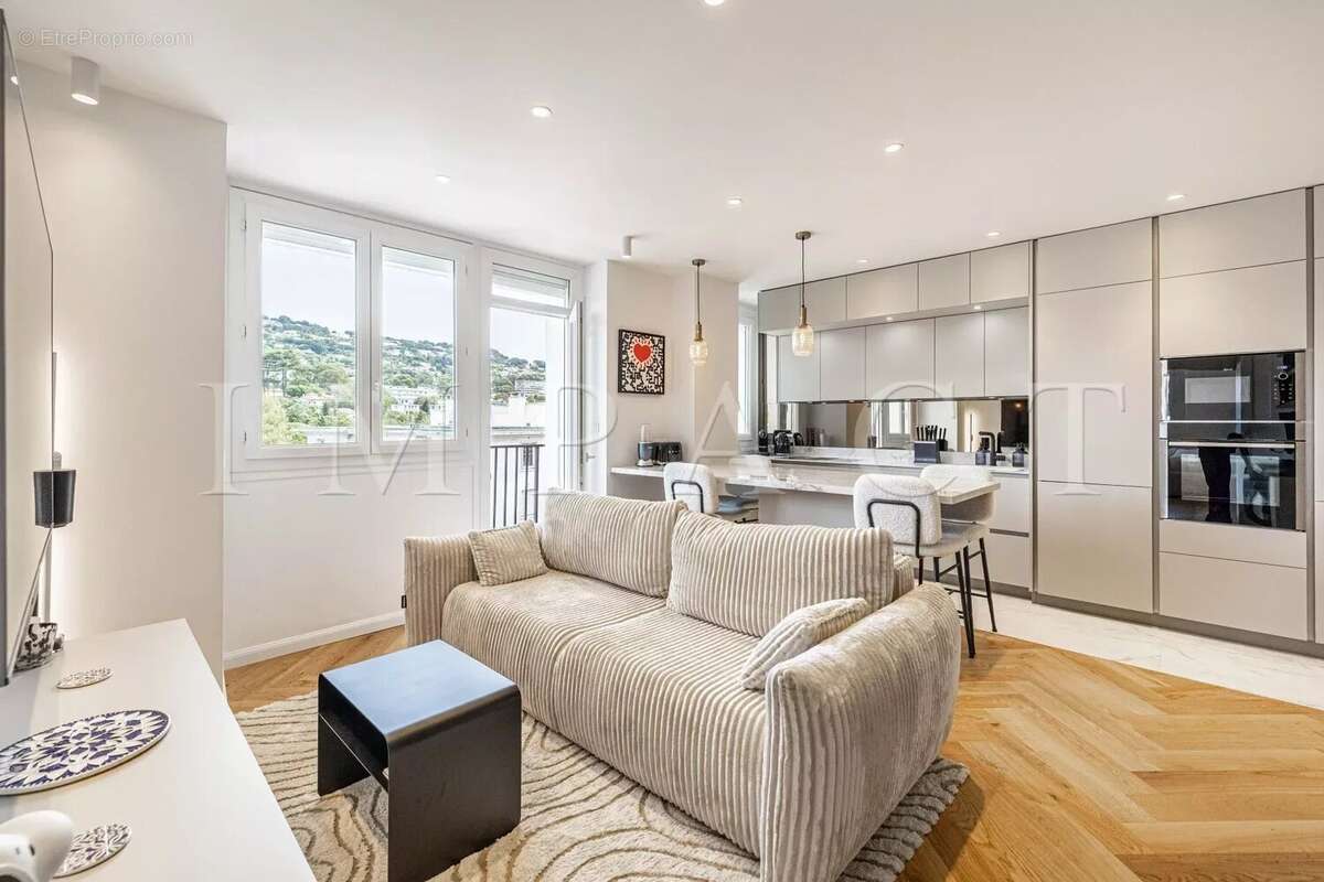 Appartement à CANNES
