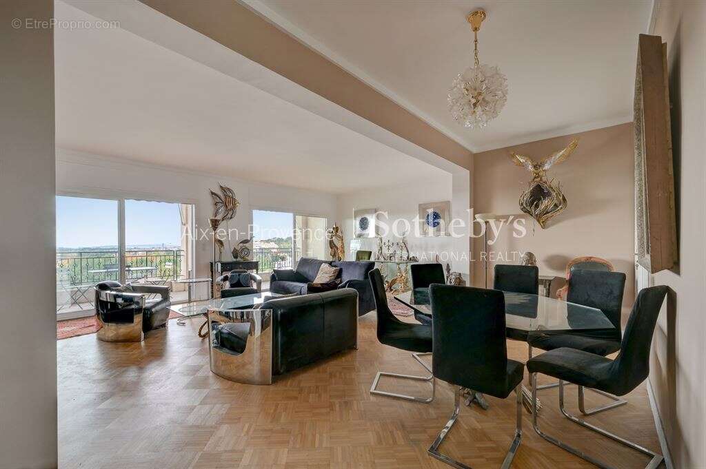 Appartement à AIX-EN-PROVENCE