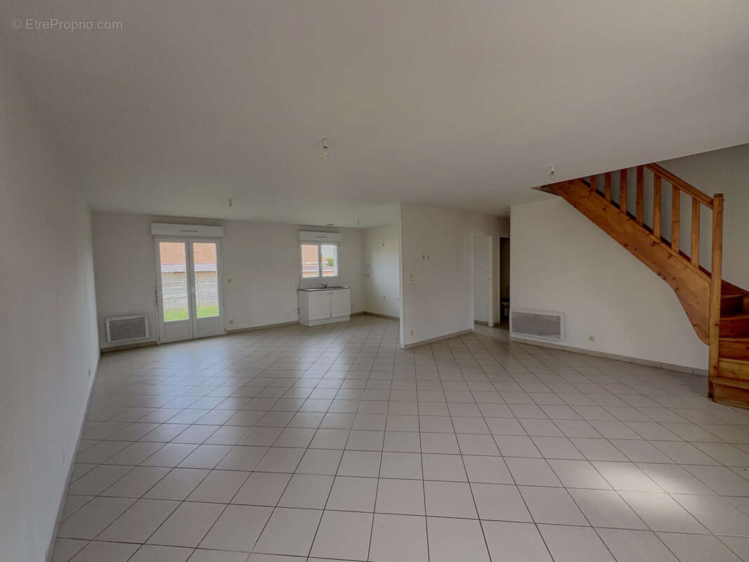 Brutelles-Maison familiale avec vie de plain-pied - photo 5