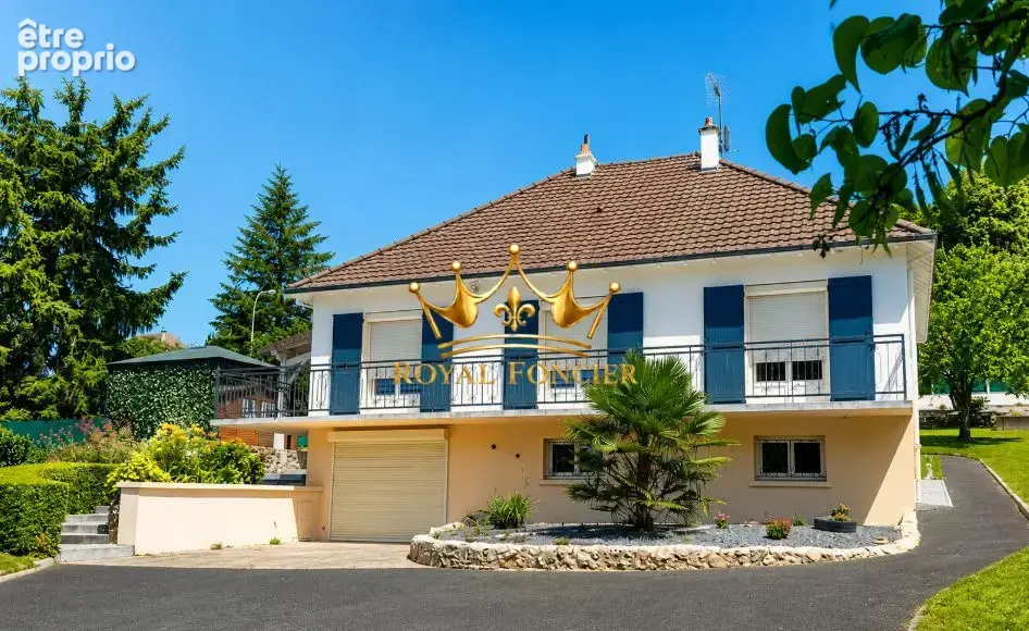 Maison comprenant 5 chambres - Maison à CHATELLERAULT