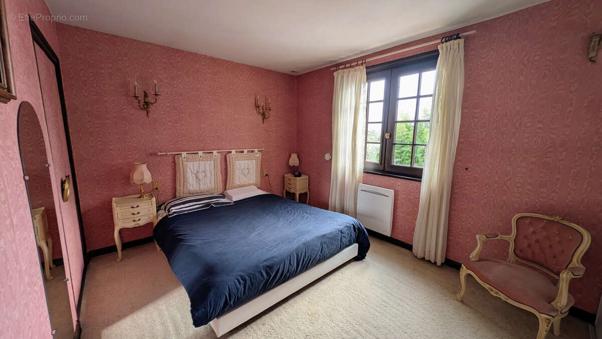 Maison à SAINT-ROMAIN-LA-MOTTE