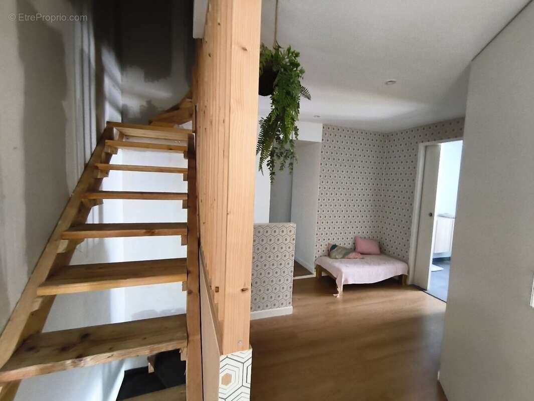 34360 Saint Chinian-Maison loft 240m2-centre - photo 11