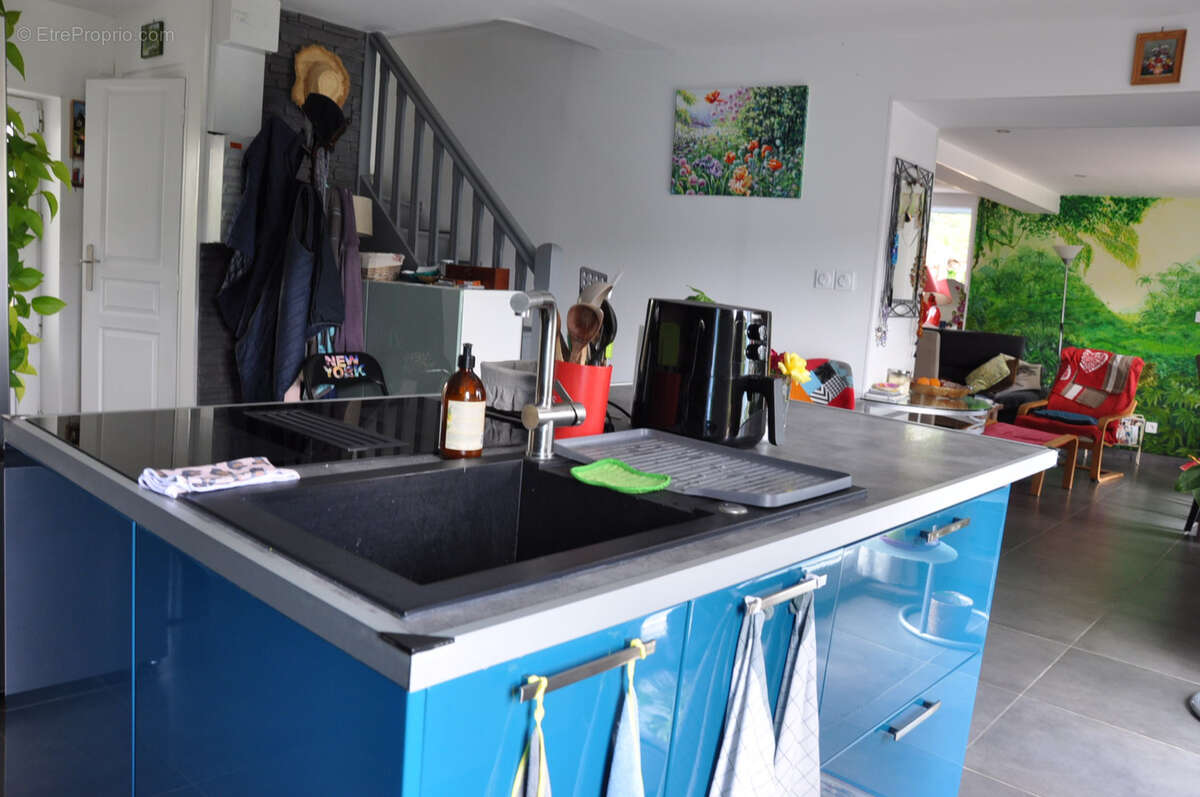 Maison à SAINT-PIERRE-LAVAL