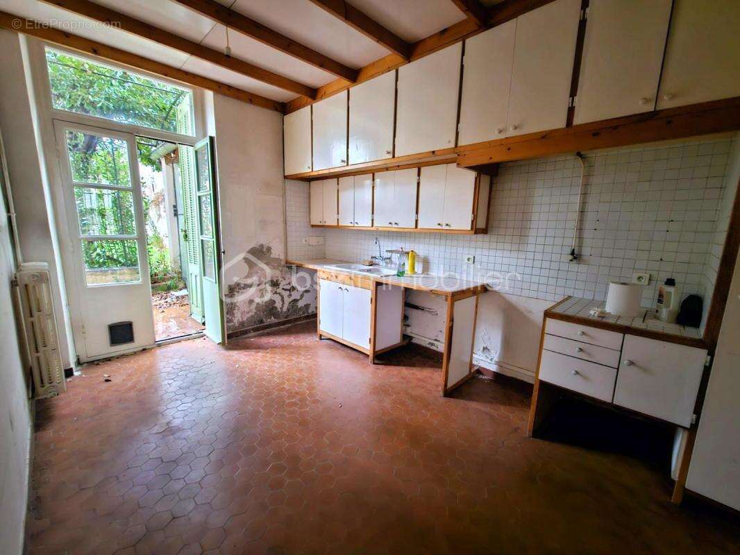  Maison de charme 180 m² + dépendance + jardin - photo 15
