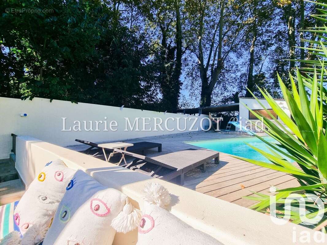 Maison 197 m² à Saint-Cyprien  - photo 7