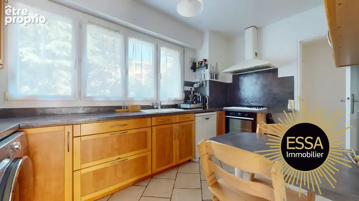 Appartement 4 pièces 85 m² à vendre à Viroflay (78220) - photo 3