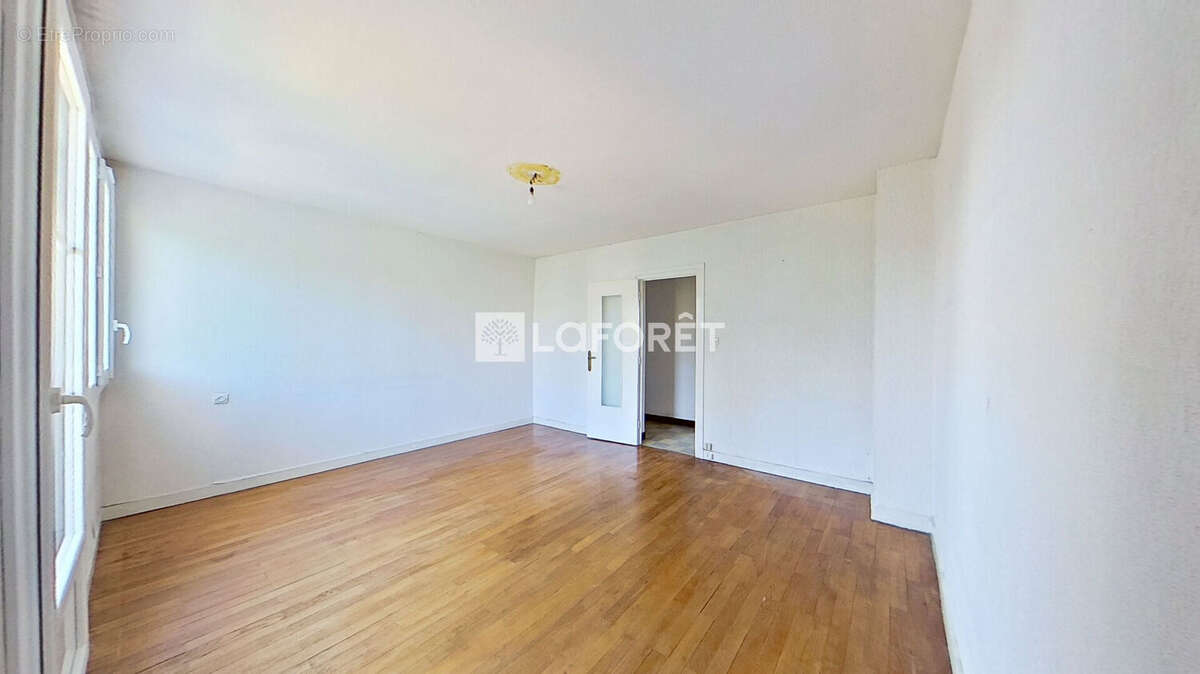 Appartement à BRON