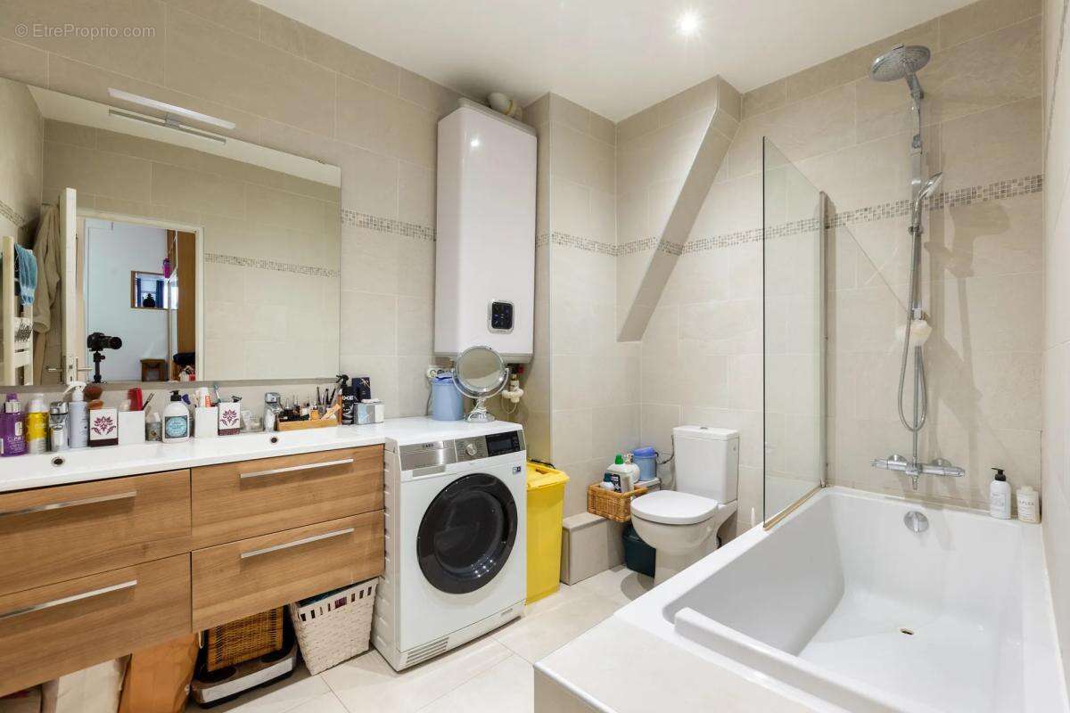 Appartement à PARIS-2E