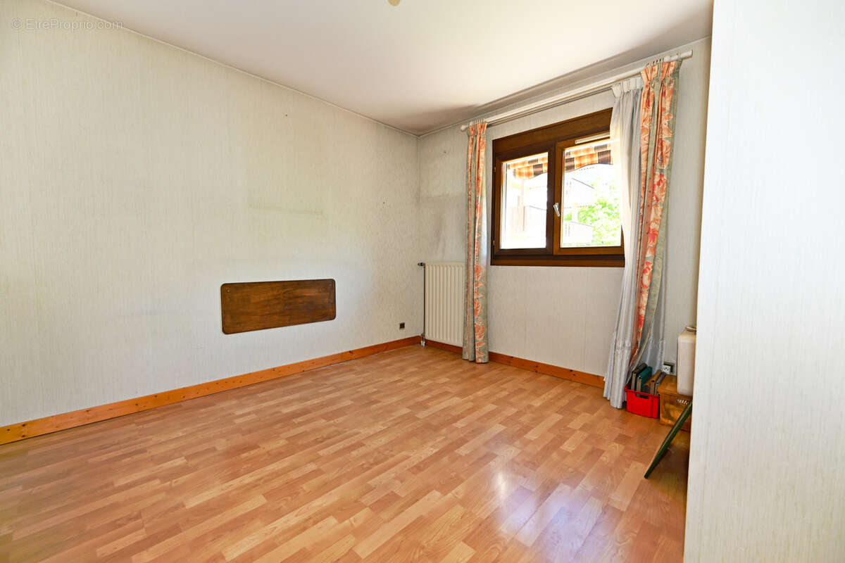 Appartement à SAINT-ALBAN-LEYSSE