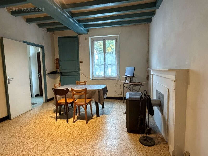 Maison à LA BAZOCHE-GOUET