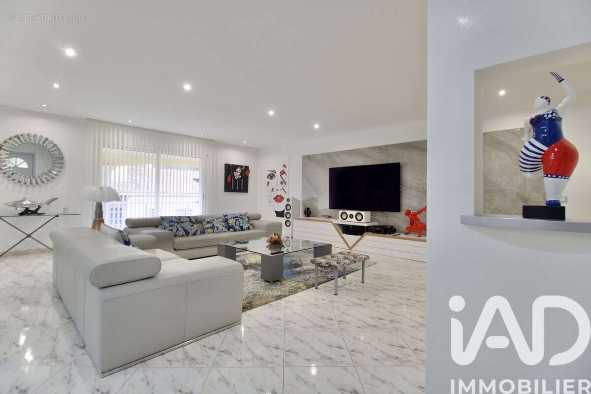 Photo 7 - Maison à PEYPIN