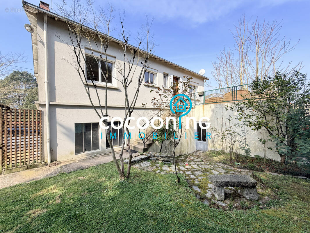 Maison à GORGES