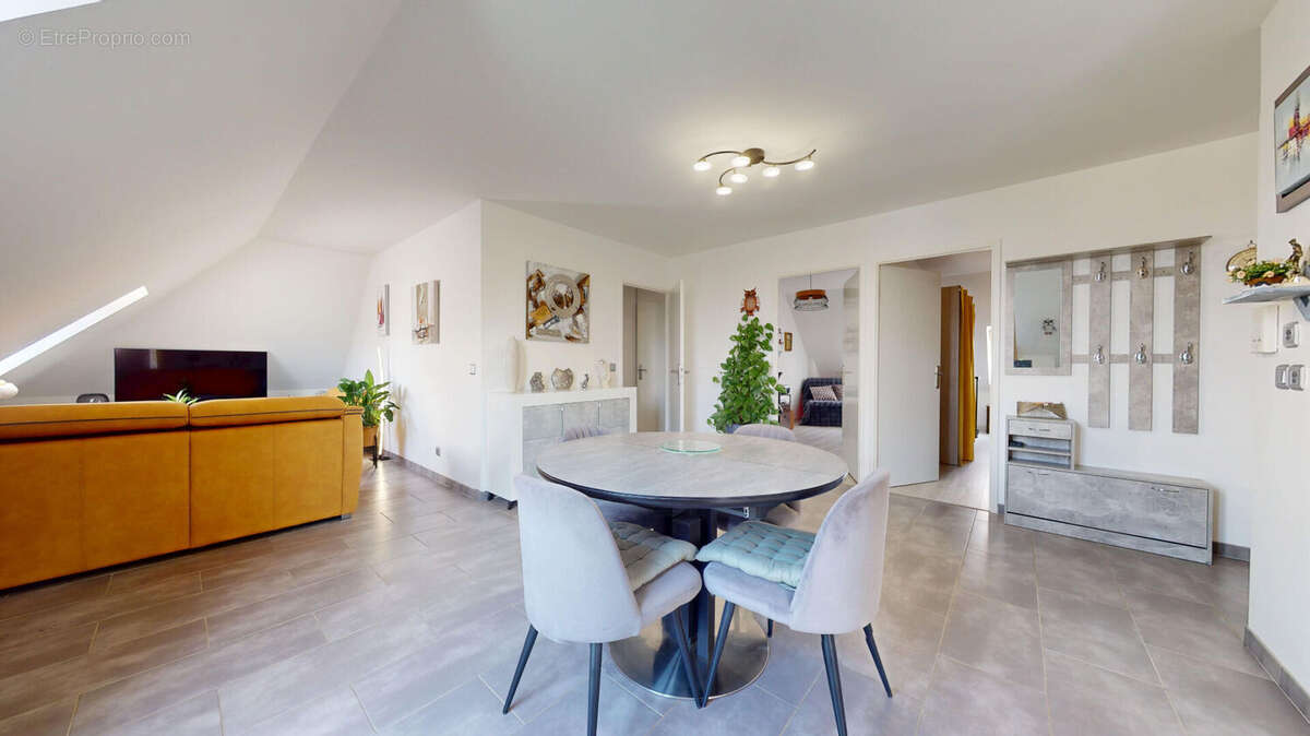 Appartement à FONTENAY-TRESIGNY