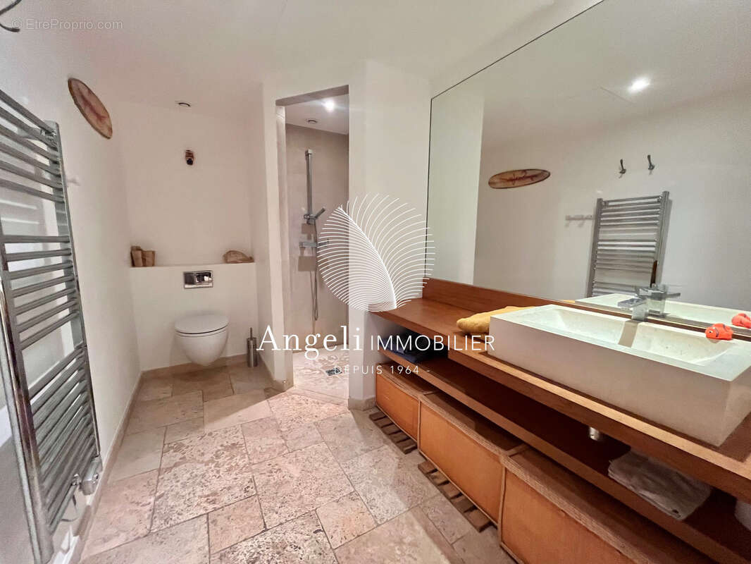 Appartement à LES ISSAMBRES