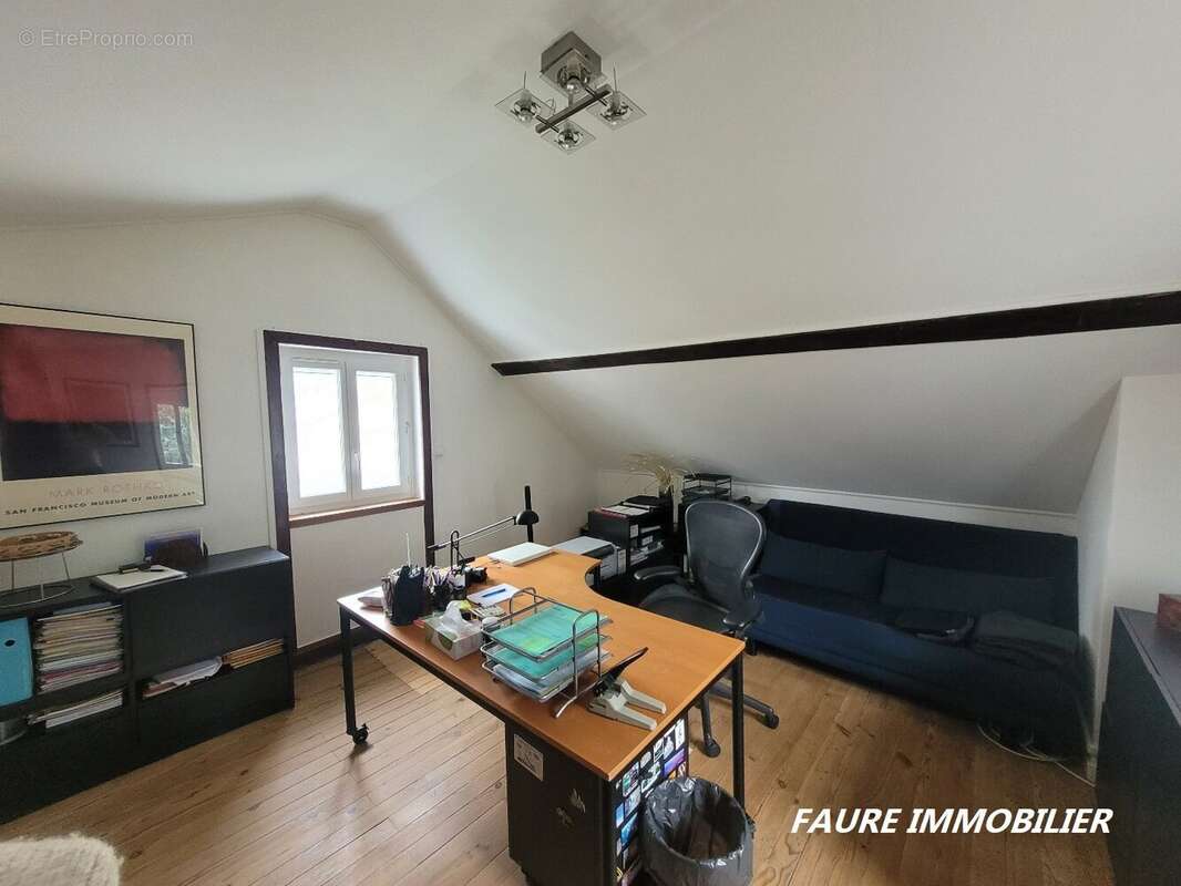 Maison à CREMIEU
