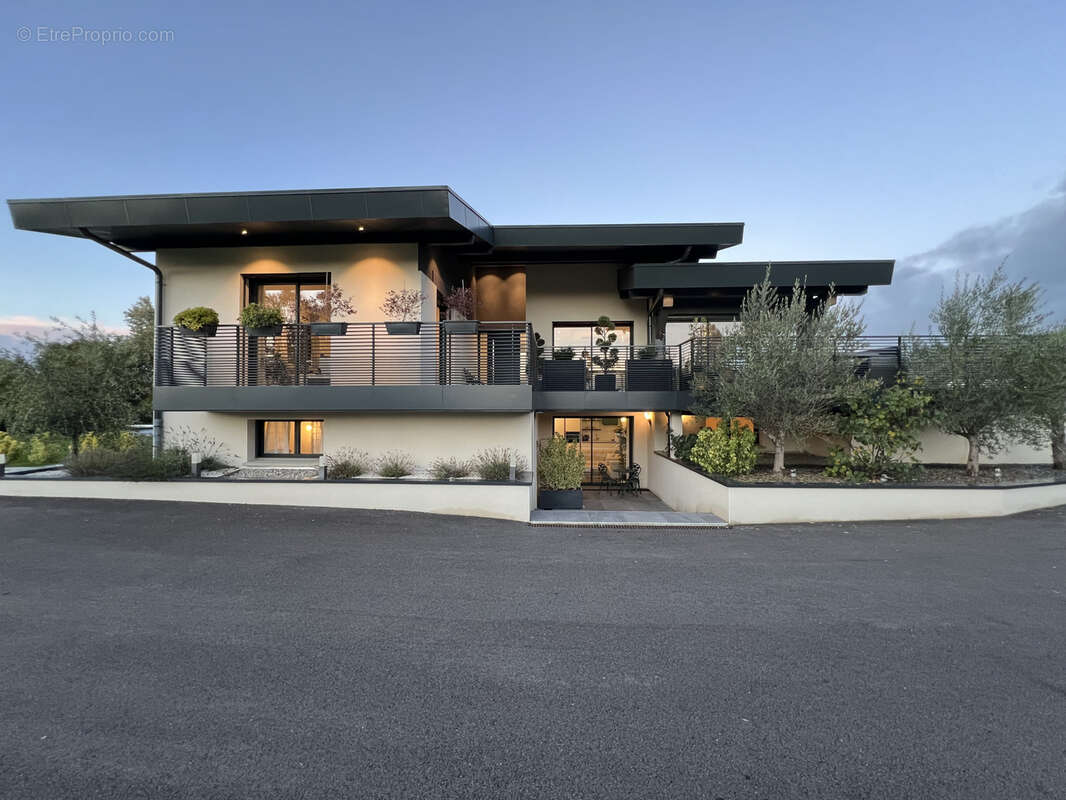 Maison à ANTHY-SUR-LEMAN