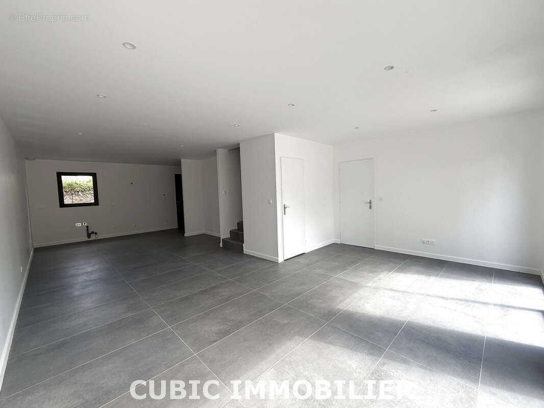 Maison à VILLEFRANCHE-SUR-SAONE