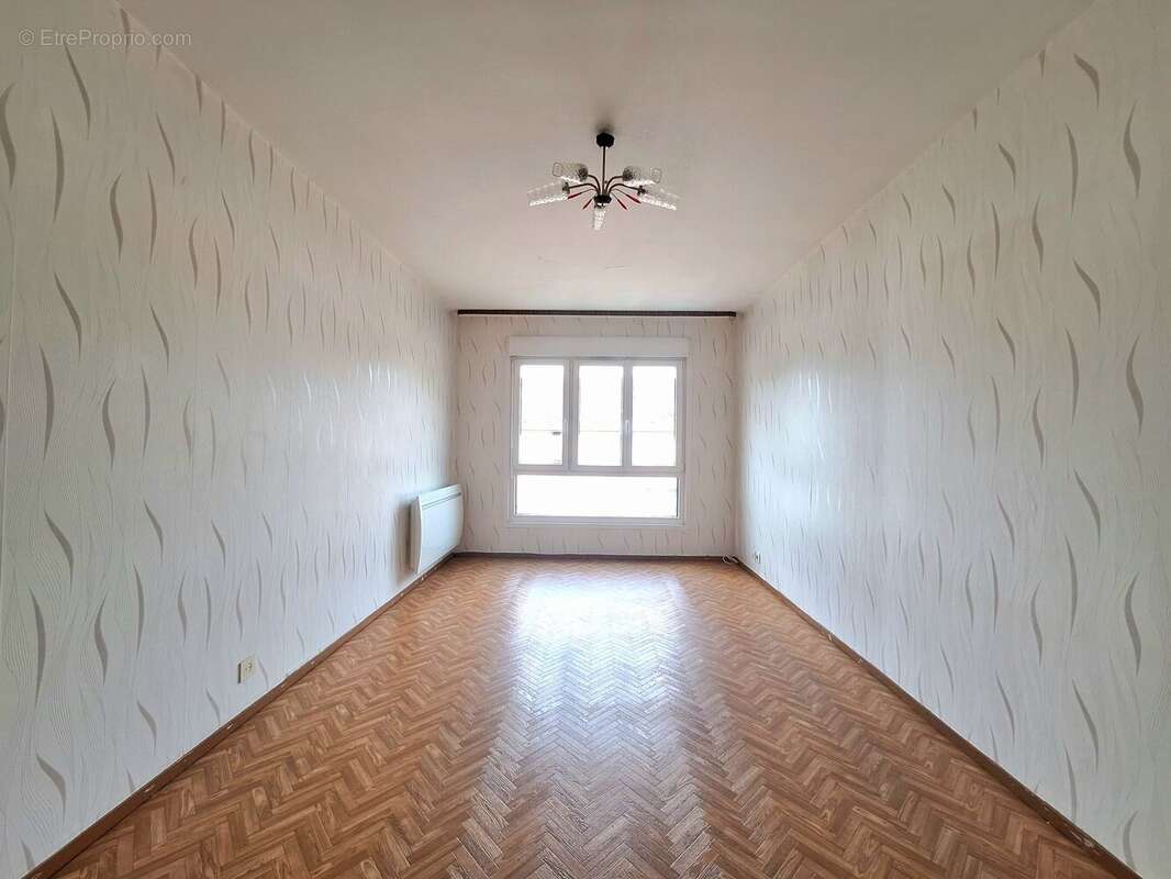 Appartement à MIRECOURT