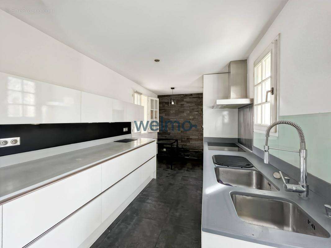 Maison à SAINT-REMY-LES-CHEVREUSE